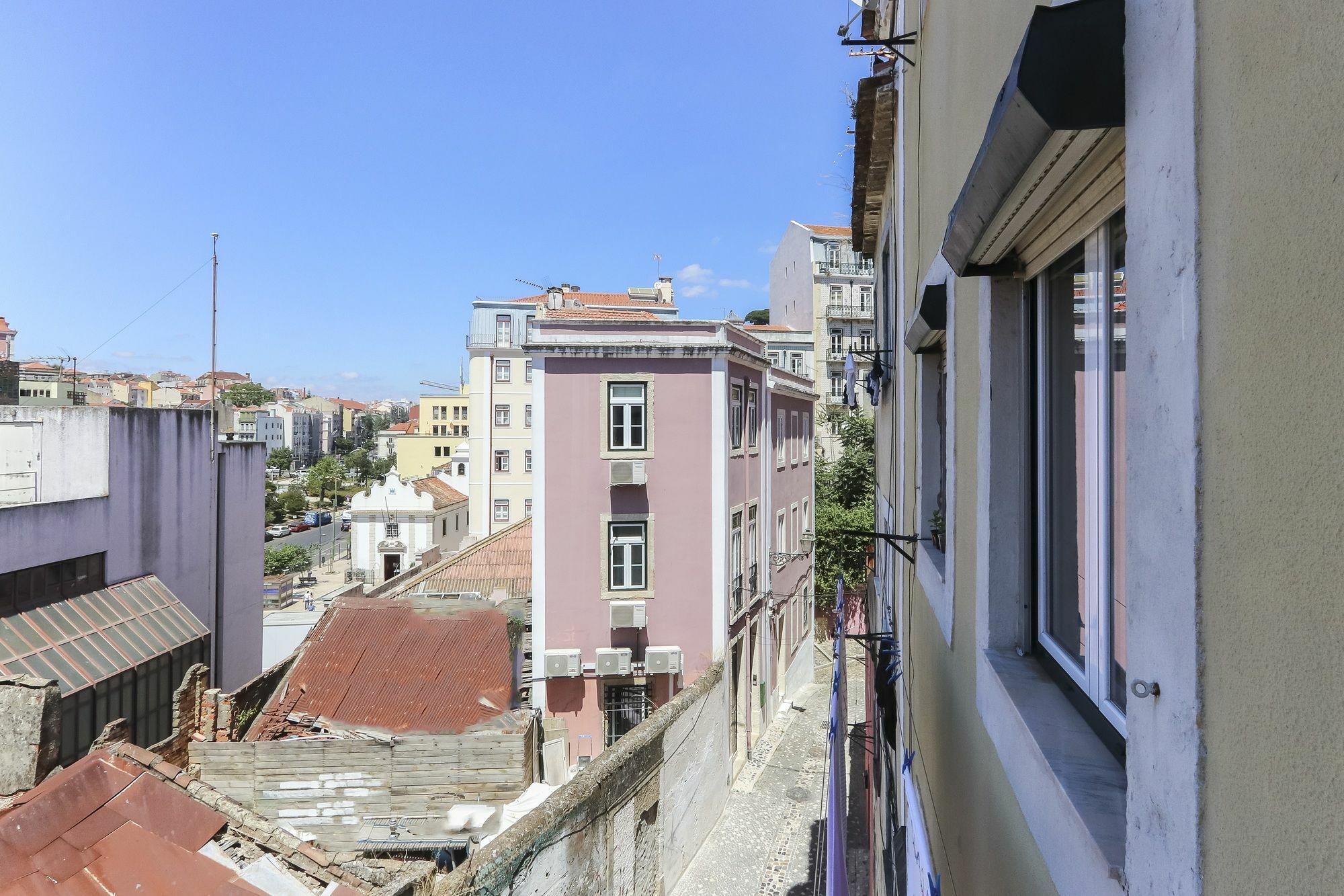 Typical Mouraria By Homing Apartment Lisbon Exterior photo